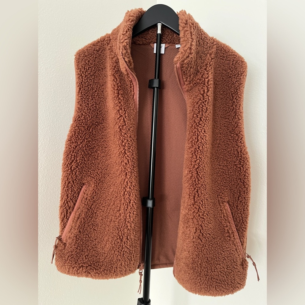 TNA Rust Sherpa Zip-Up Vest - Picture 10 of 16